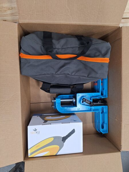 File:Ski Tuning Kit.jpg